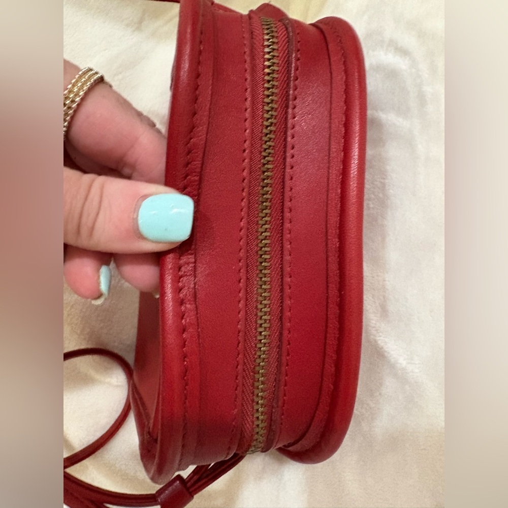 🚨VINTAGE 1997 COACH ABBIE RED LEATHER ZIP CLOSURE CROSSBODY - Picture 8 of 17